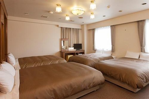 Hotel Glad One MinamiŌsaka Eksteriør bilde